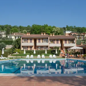 https://residence-liana.hotelinveneto.com